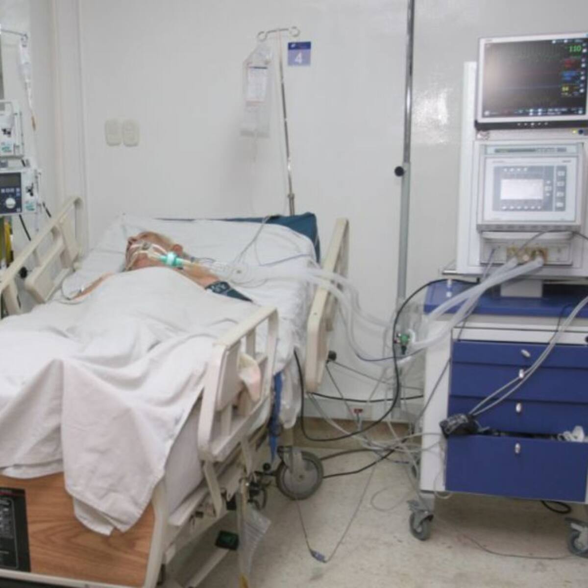 Más hospitales de Santander con UCI casi colapsadas