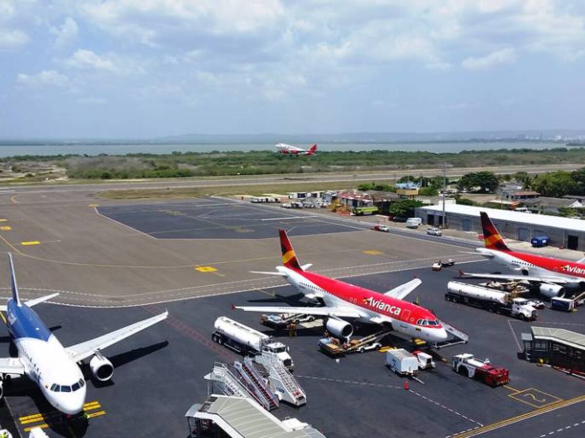 Confirman que trabajos en la pista del aeropuerto de Cartagena finalizarán en diciembre