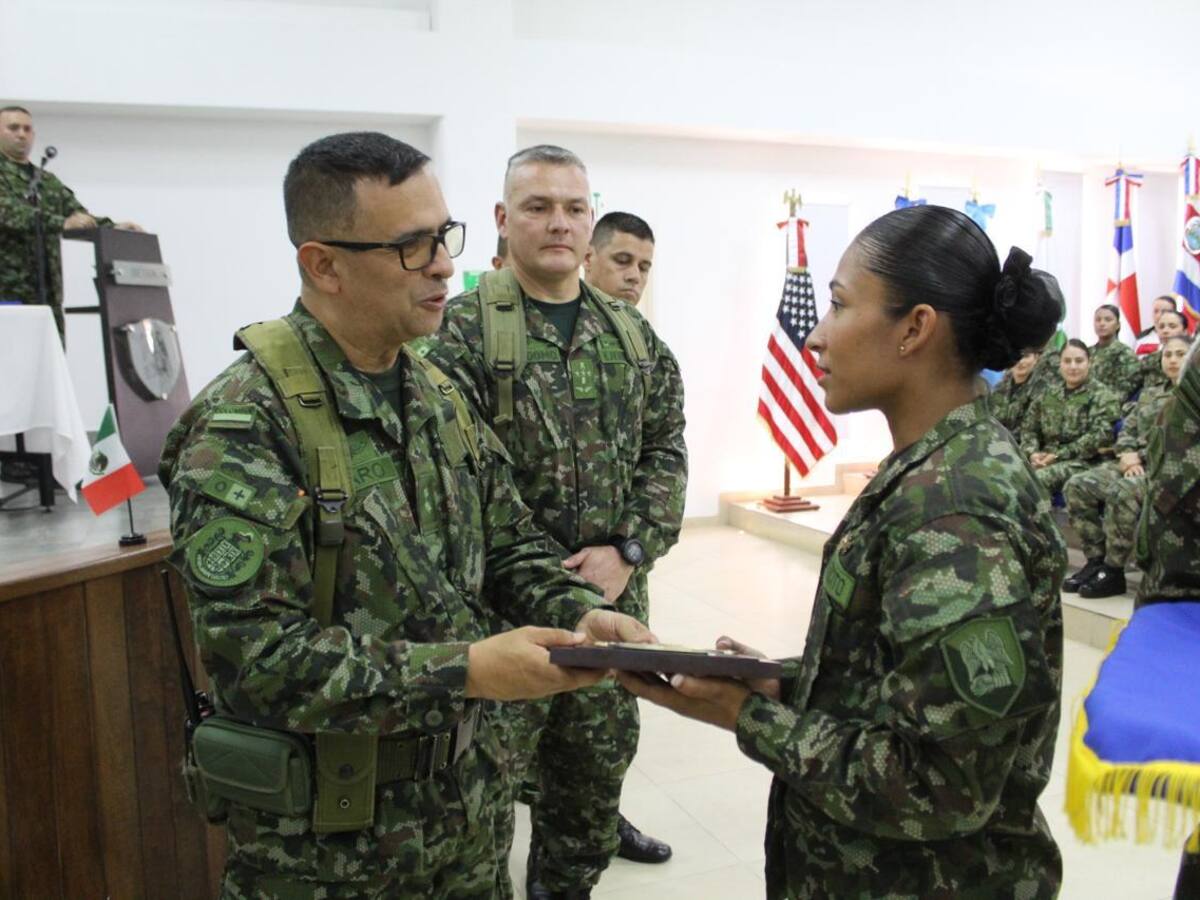 Natalia Grajales: Primera mujer rescatista militar del Ejército Nacional
