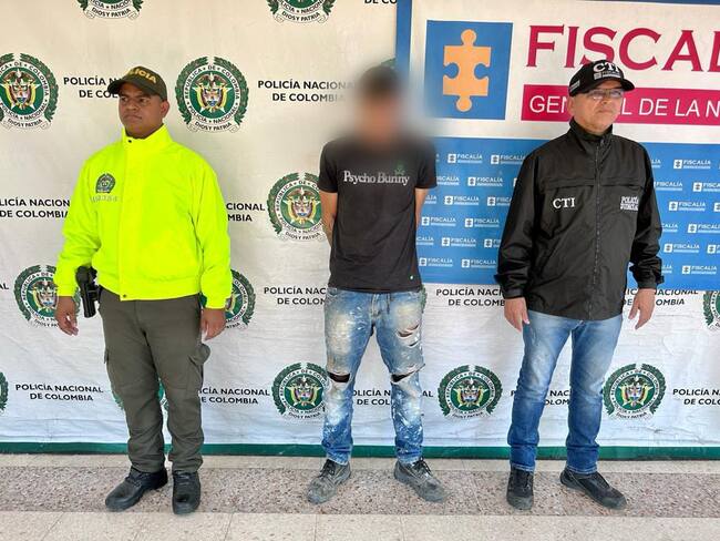 El capturado y el aprehendido fueron dejados a disposición de autoridad competente, por los delitos qué se le requiere donde un juez de control de garantías les definirá su situación jurídica.