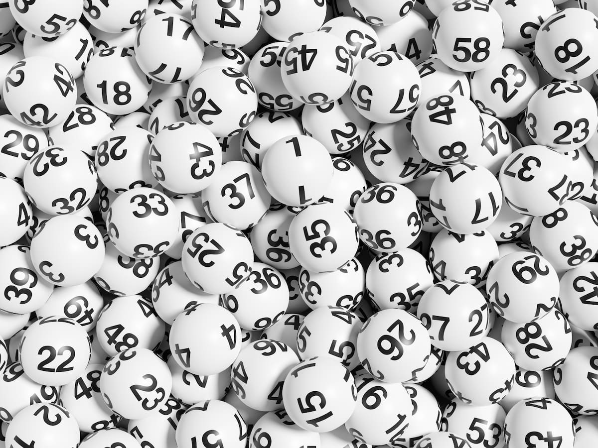¡Premio récord de 6 billones de pesos del Mega Millions se sortea este martes!