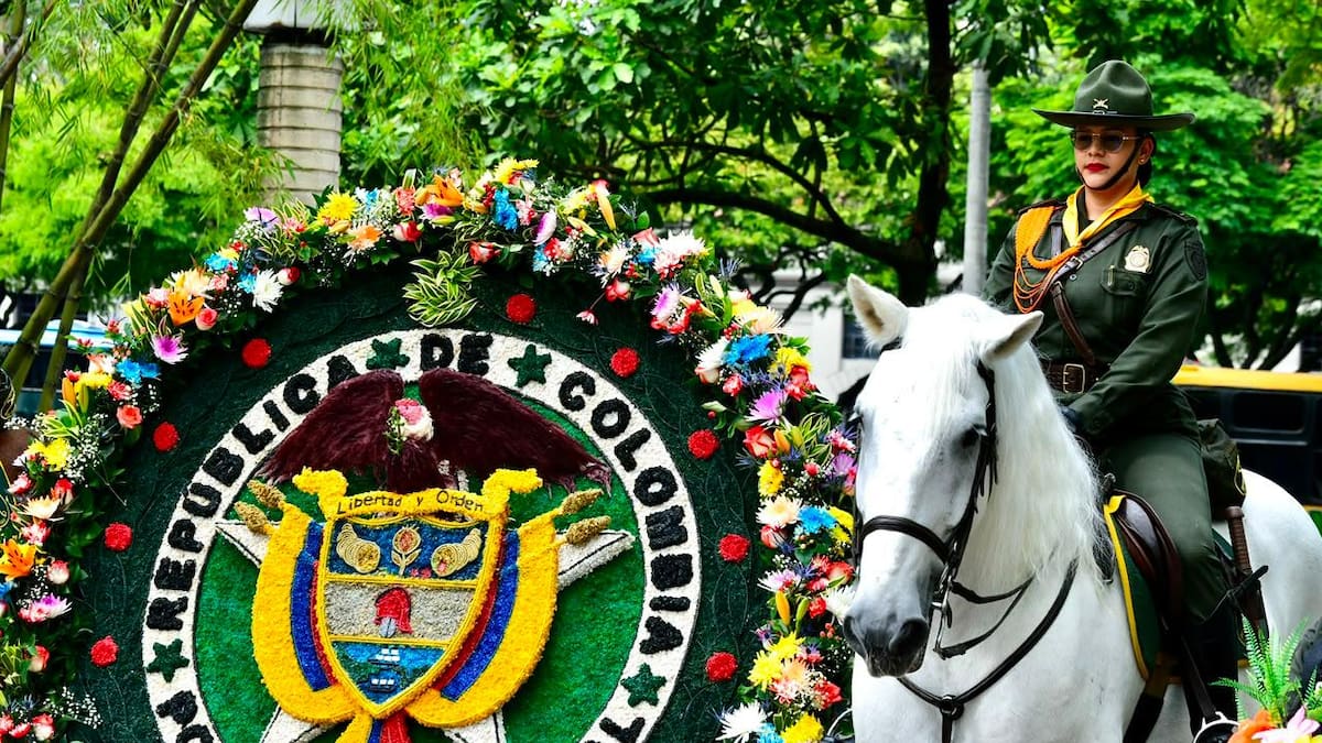 Seguridad reforzada: 500 policías adicionales llegan a Medellín para la Feria de las Flores
