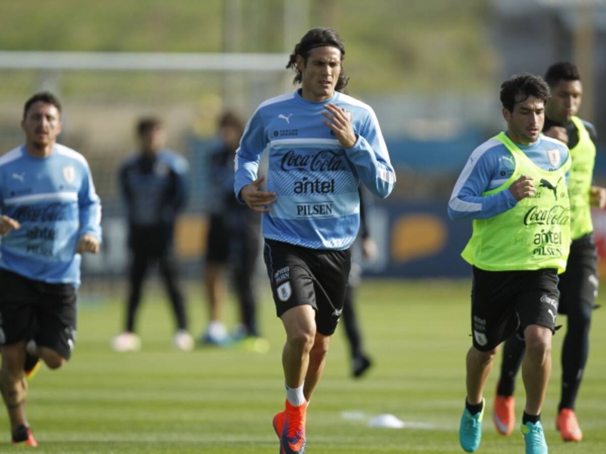 Uruguay recibe al colero Venezuela con la idea de fortalecer su liderato