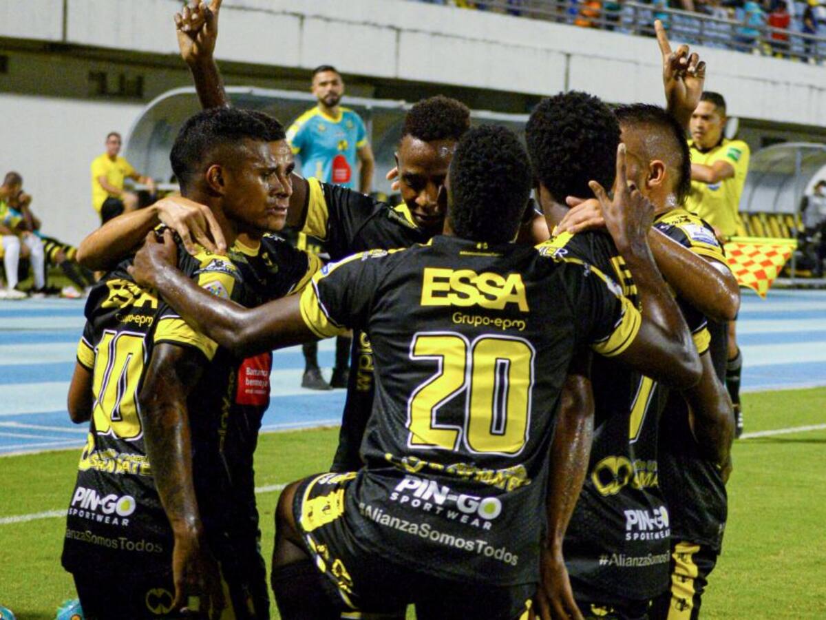 Alianza Petrolera y Medellín dividen puntos con polémica de por medio