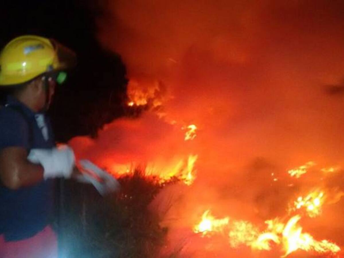 Cinco personas, entre ellos dos adultos mayores se encuentran entre los lesionados por el fuego