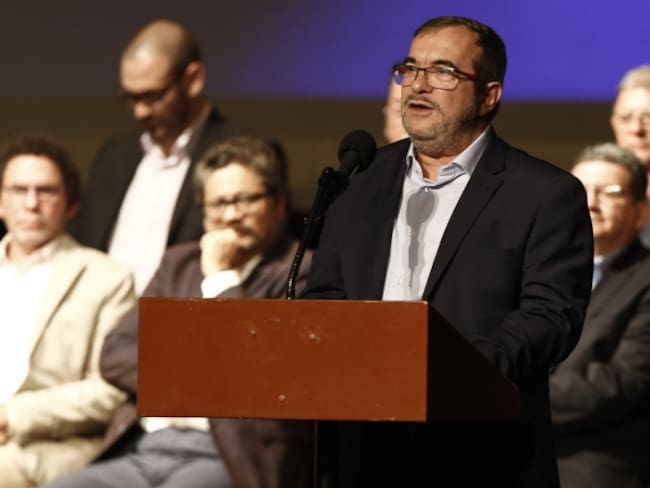 "Nadie en las Farc puede decir que yo lo he llamado para decirle que me apoye o me proponga como jefe": Rodrigo Londoño