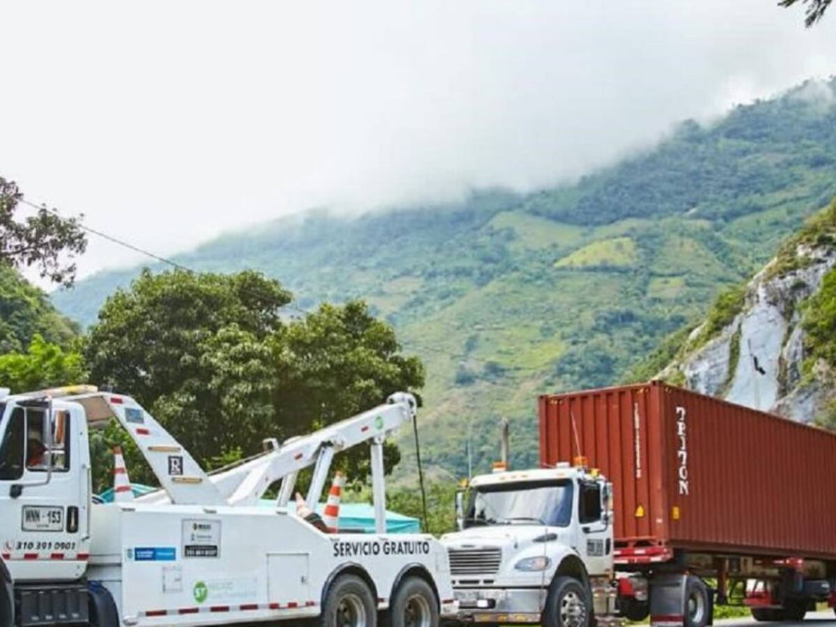 Abren investigación contra dos empresas de transporte de carga en el país