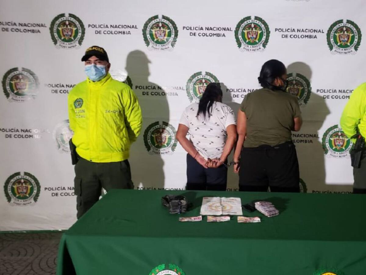 Dos mujeres capturadas por el delito de falsedad en documento privado