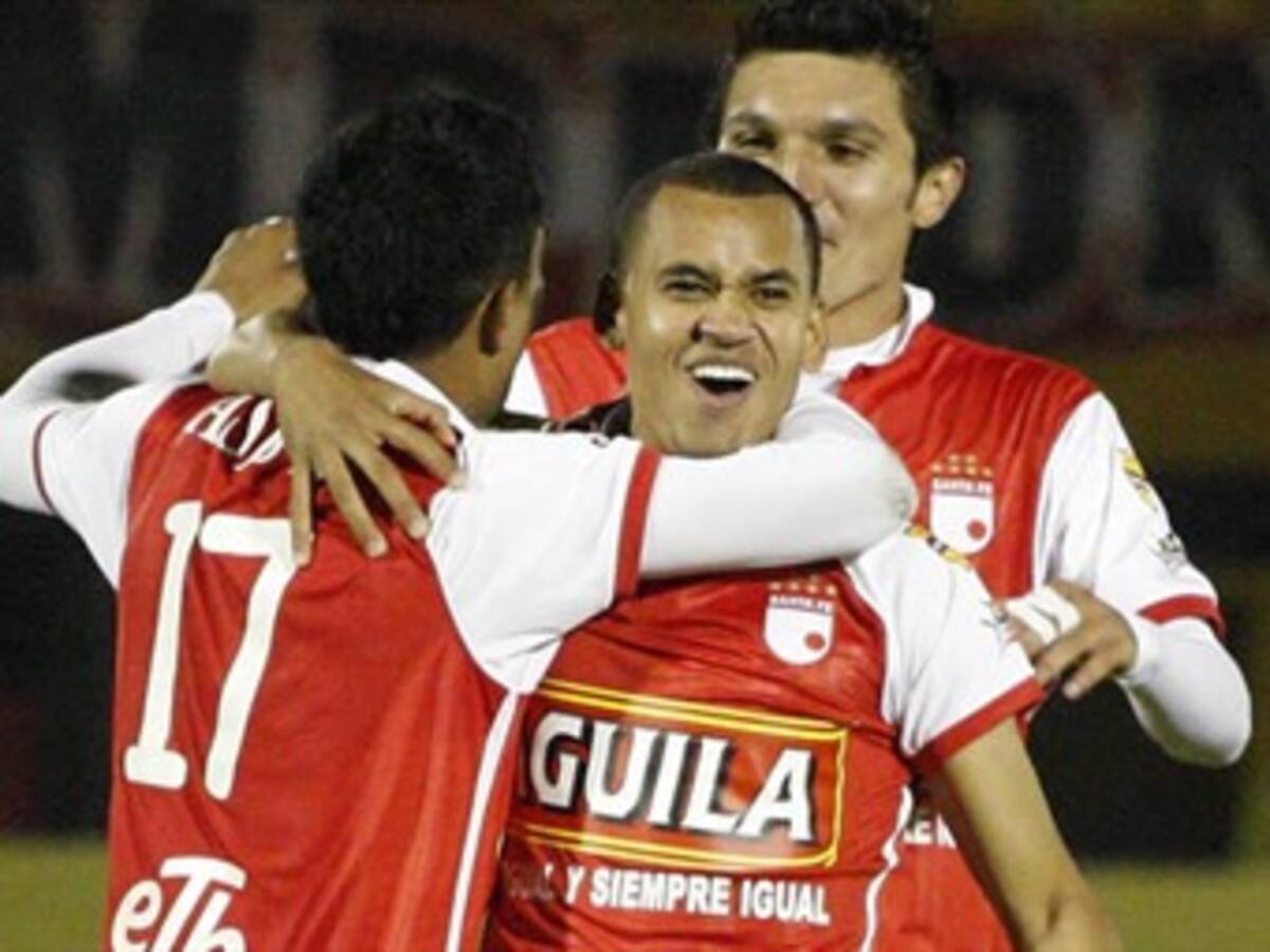 Independiente Santa Fe gana y se confirma como líder del fútbol colombiano