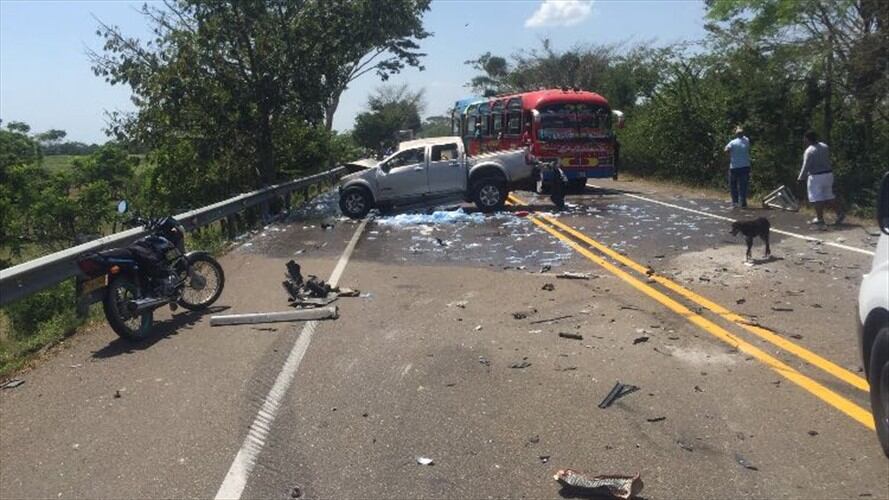 Grave accidenten en el sur del Atlántico deja cuatro fallecidos. Foto: @eLpElAoGaLo foto:cortesía