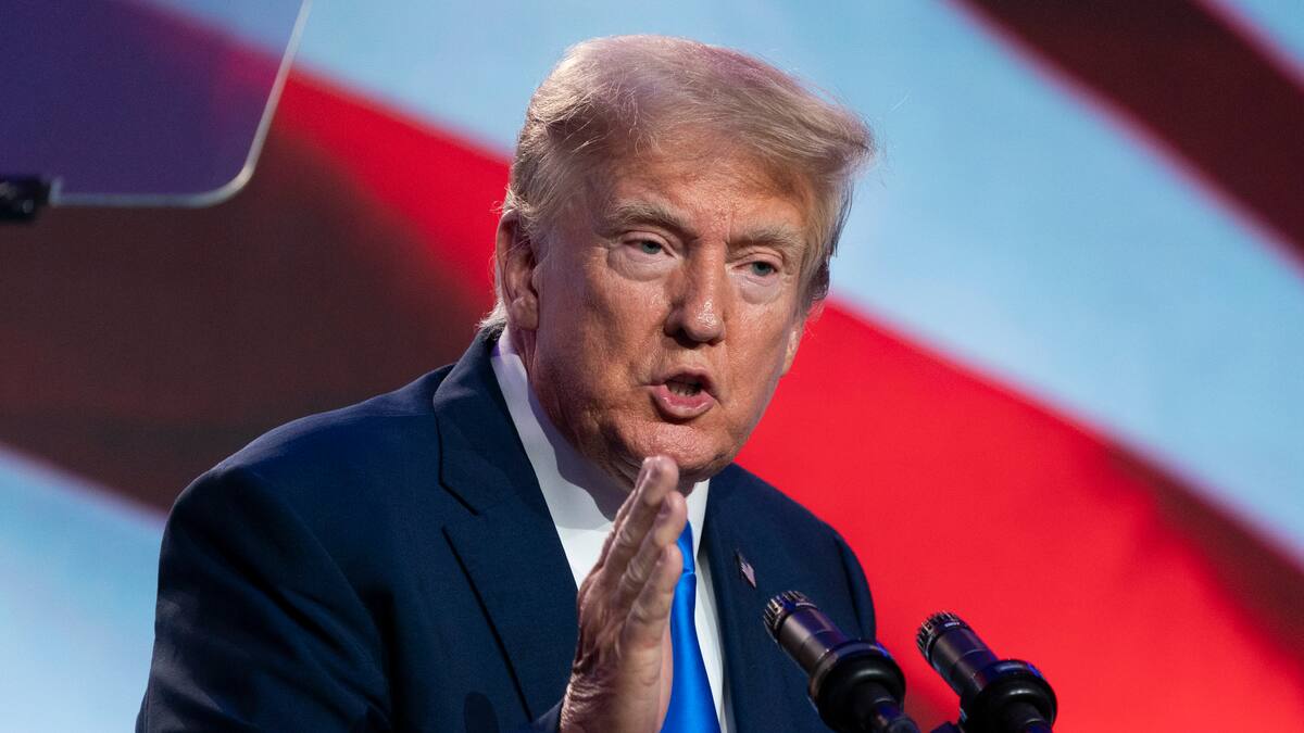 Trump atiende al primero de múltiples juicios en su contra