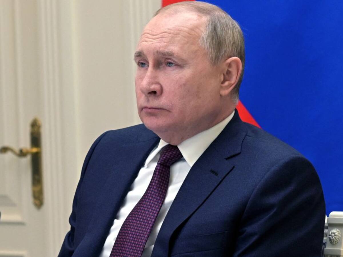 Macron y Putin dialogan en medio de máxima tensión sobre Ucrania