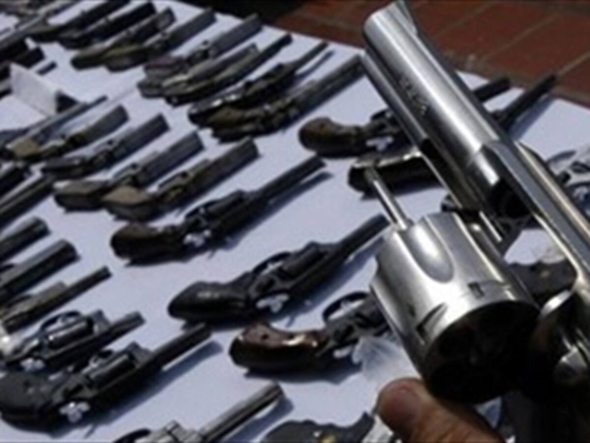 Fiscalía pedirá cárcel a militares capturados por presunto tráfico de armas