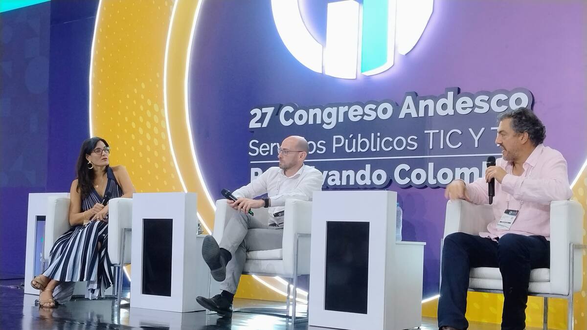 Sin transmisión no hay transición: el conversatorio en Andesco sobre los retos del sector energético