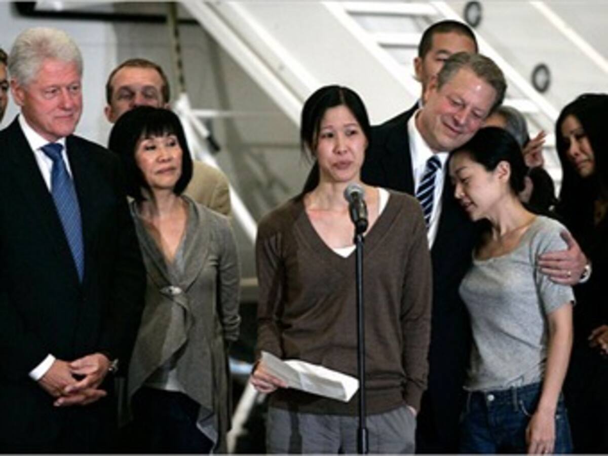 Obama celebra liberación de periodistas encarceladas en Corea del Norte