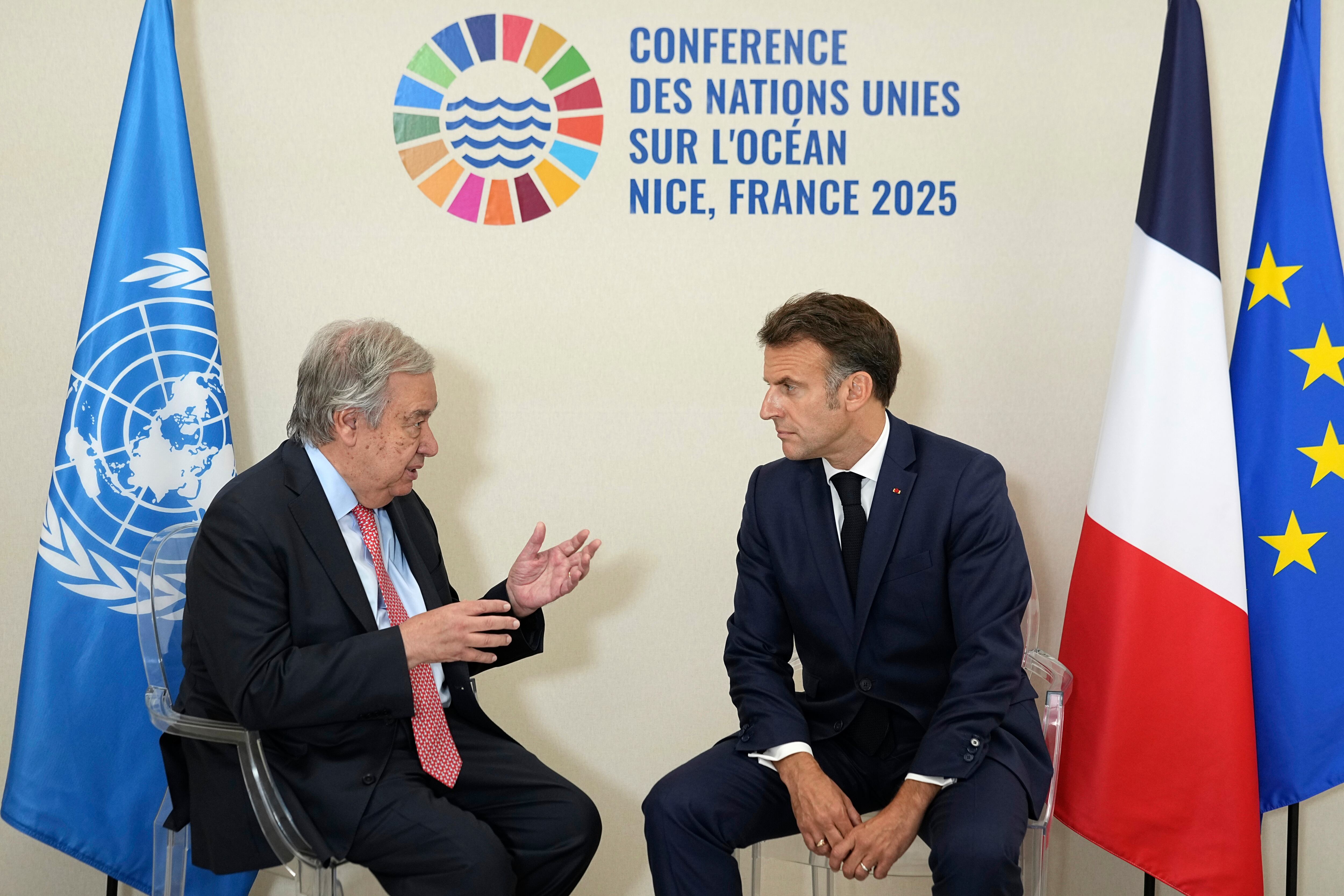 NICE (FRA), 09/06/2025.- U.N. Secretary General Antonio Guterres (L) meets Frances President Emmanuel Macron prior to a bilateral meeting on the sideline of the third UN Ocean Conference, in Nice, France, 09 June 2025.  (Francia, Niza) EFE/EPA/LAURENT CIPRIANI / POOL MAXPPP OUT