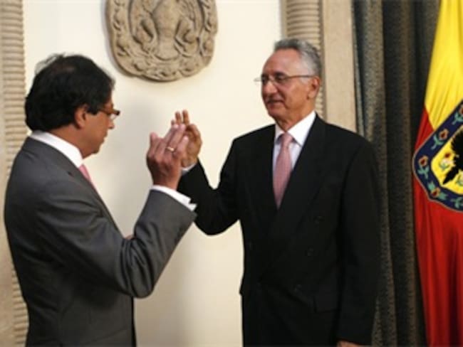 Petro posesionó oficialmente a los secretarios de Gobierno y de Salud de Bogotá