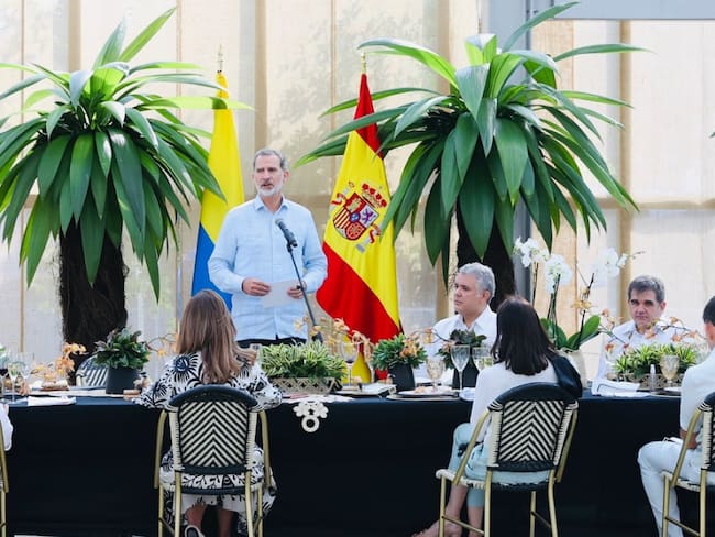 Almuerzo en donde participó el Rey Felipe VI de España. Cortesía: @CasaReal