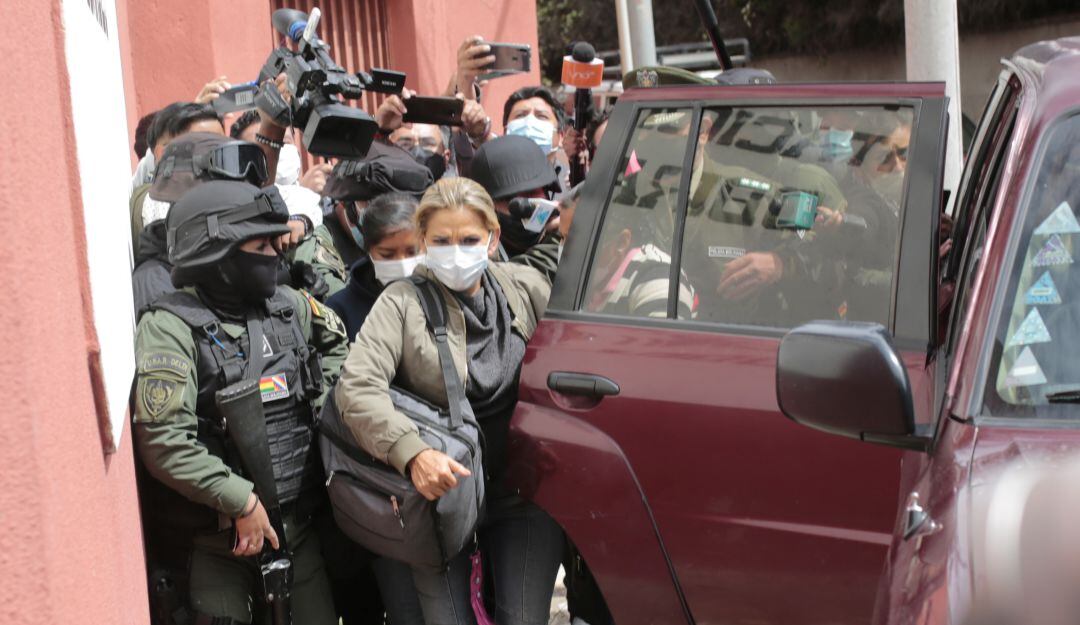 Traslado de Jeanine Áñez a una cárcel de La Paz