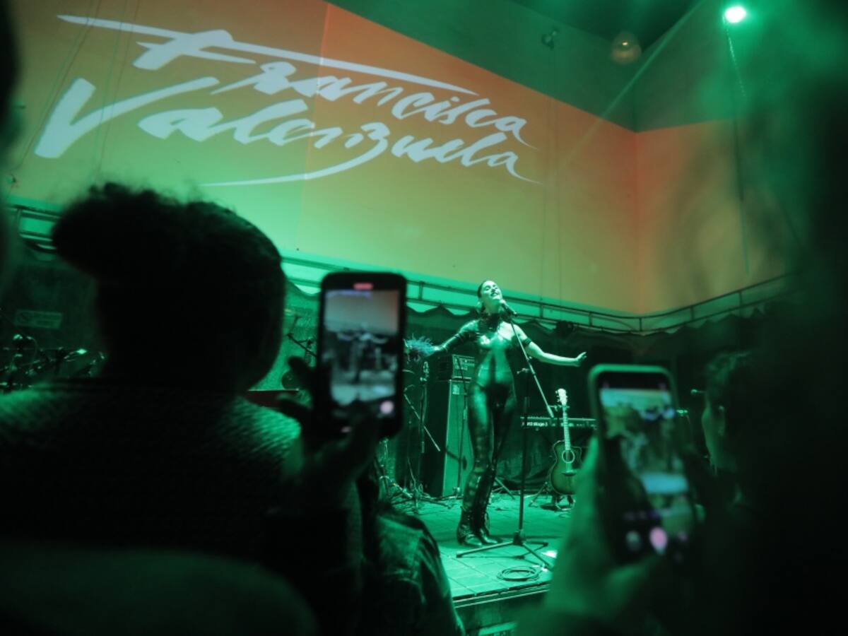 "No escribo porque lo superé, escribo para superarlo": Francisca Valenzuela