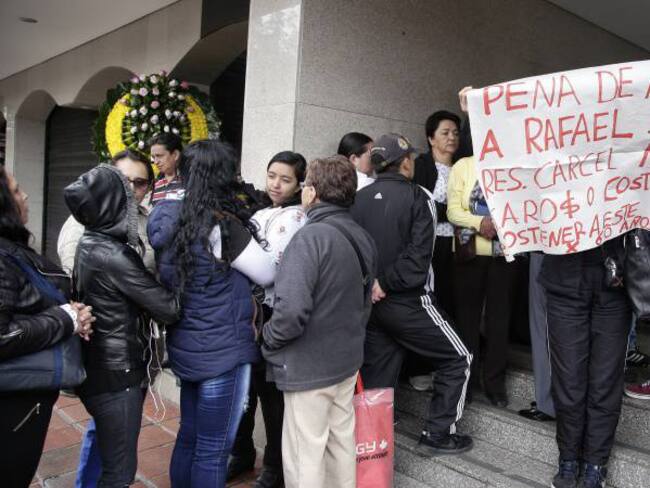 Este lunes Medicina Legal revelará causas de la muerte de Fernando Merchán