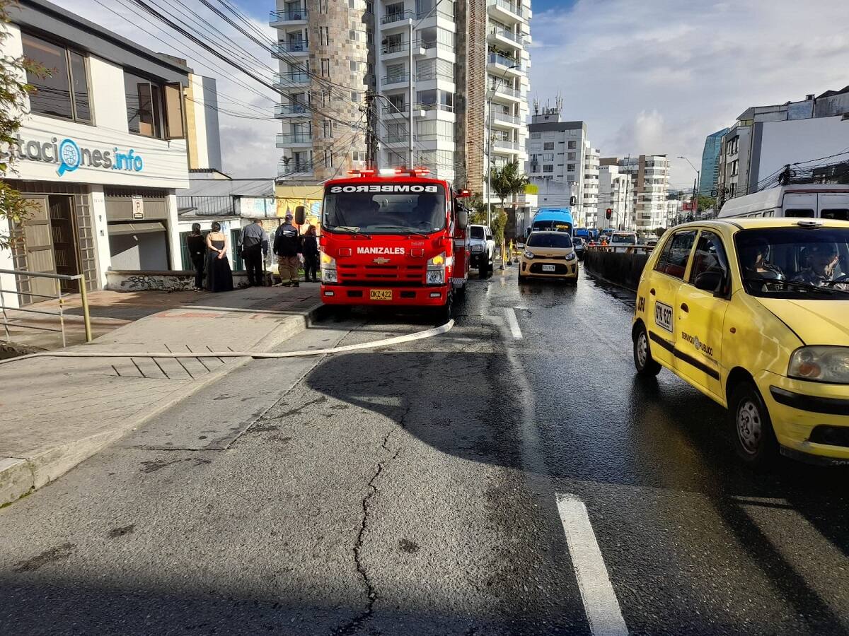 Varios sectores de Manizales no tienen servicio de agua por el rompimiento de una tubería