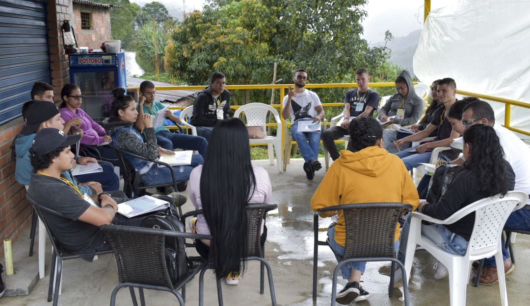 Reunión de beneficiarios Escuela de Emprendimiento para Jóvenes Caficultores