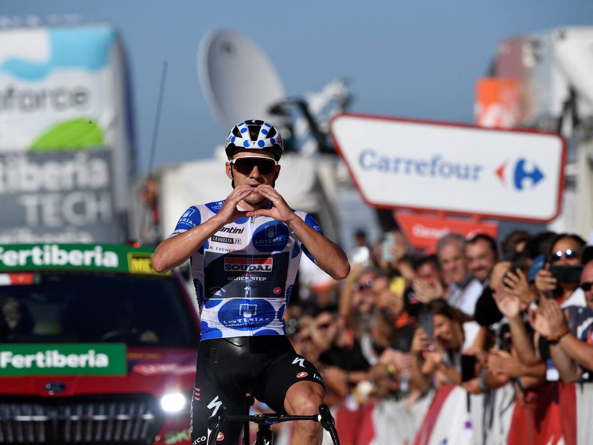 Remco Evenepoel logra una extraordinaria victoria en la etapa 18 de la Vuelta a España