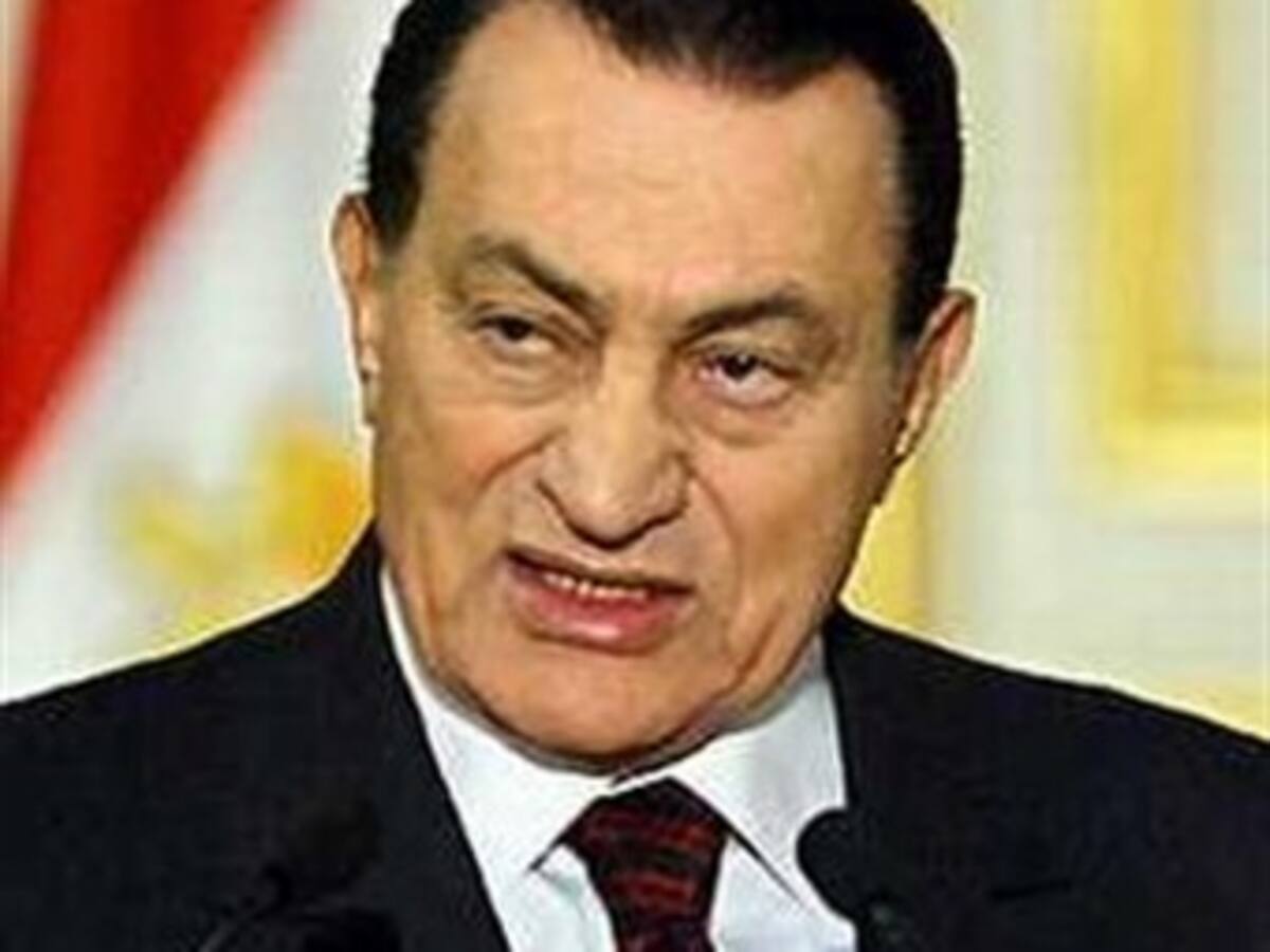 Expresidente egipcio abandona el país hacia Alemania
