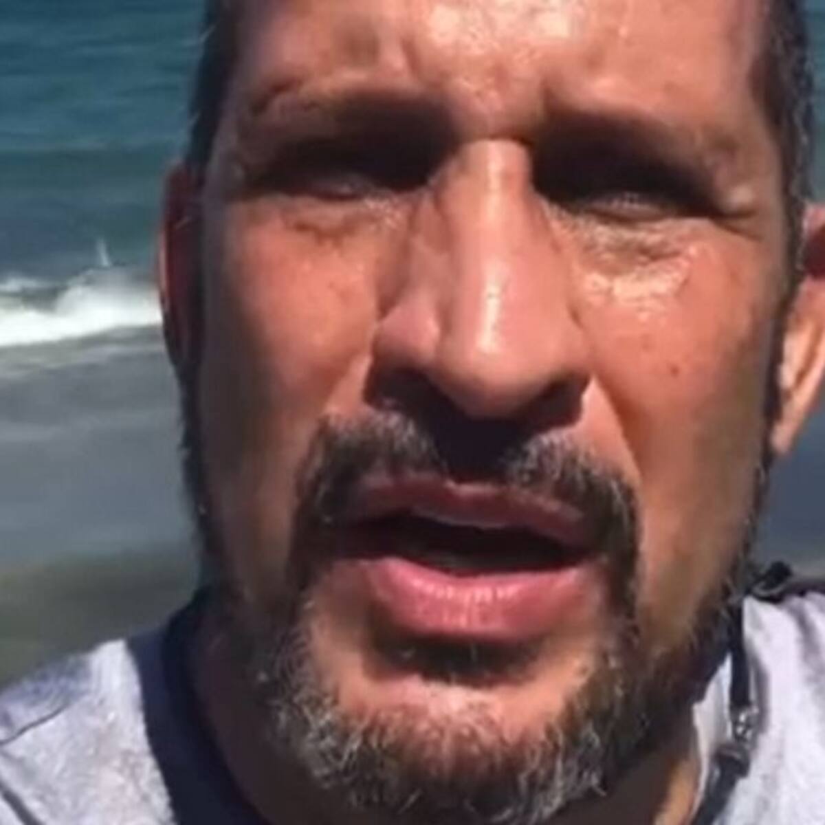 Actor Fernando Solorzano denuncia que le cobraron $90.000 por un lebranche