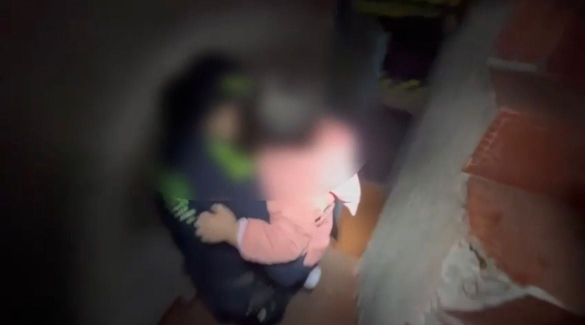 Fue rescatada una niña de 3 años que estaba abandonada al interior de una casa en Usaquén, en Bogotá