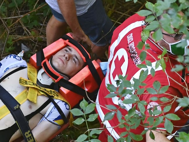 Remco Evenepoel se fracturó la pelvis tras fuerte caída en Lombardía