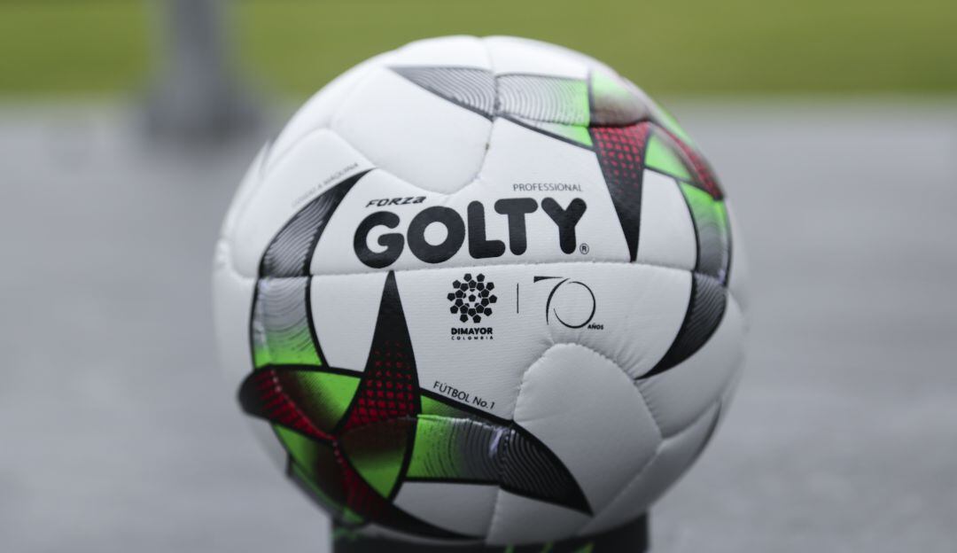 Balón oficial del Fútbol Colombiana.