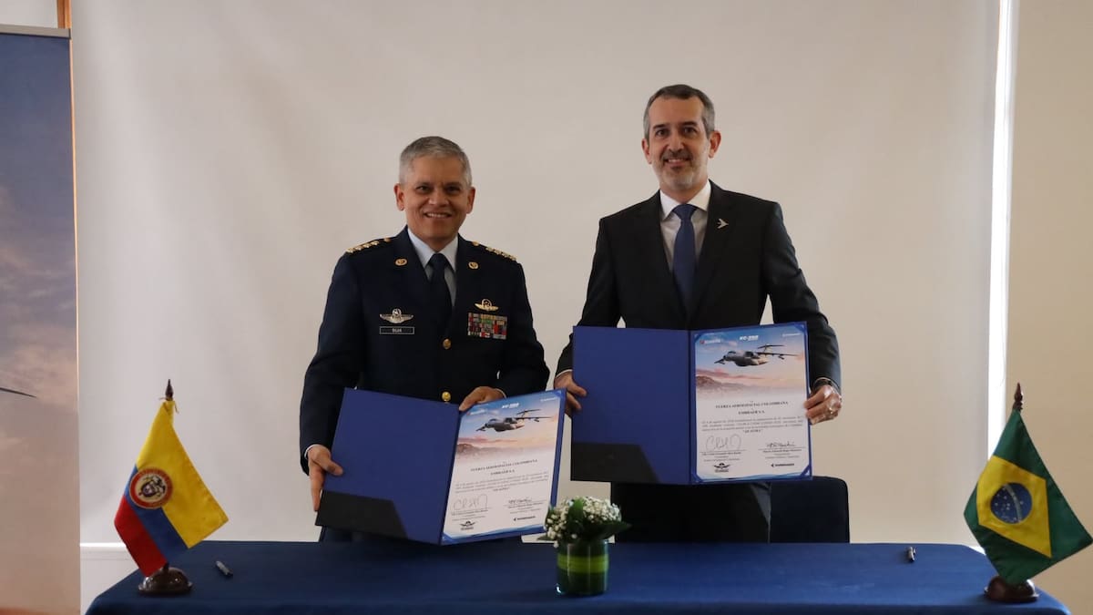 FAC firmó contrato con Embraer para adquirir dos aeronaves KC-390 de fabricación brasileña