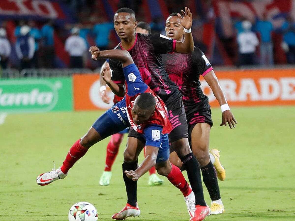 Empate en el Atanasio y se aprieta la entrada a zona de clasificación