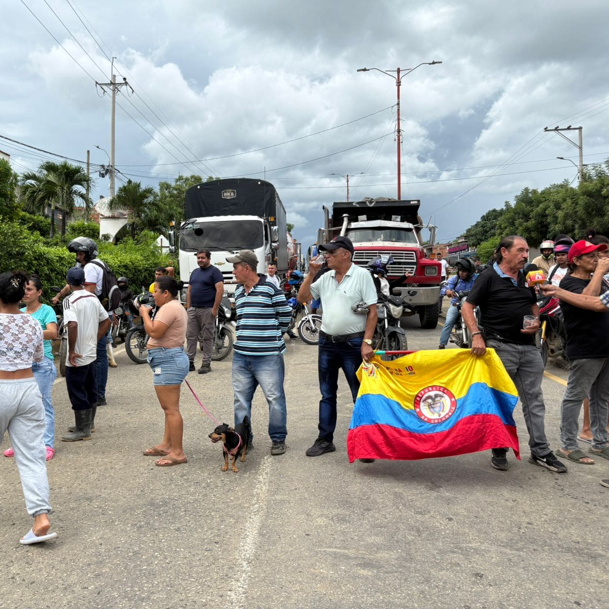 Comunidad de Navarro Wolf en Villa del Rosario exigen el continuo suministro de agua potable