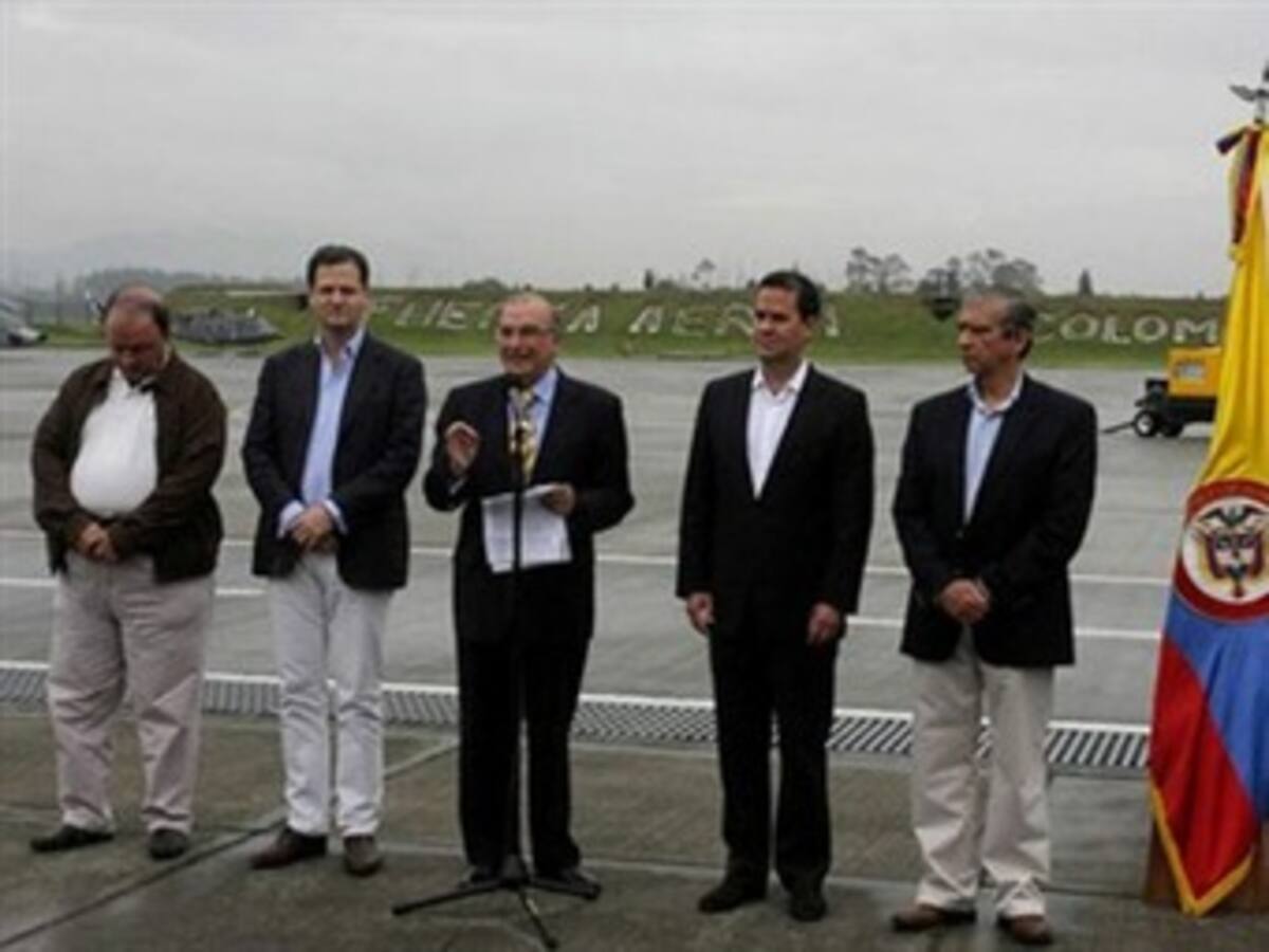 Partidos hacen pacto para no hacer política con el proceso de paz