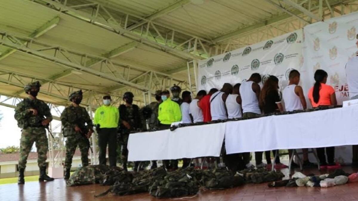 13 integrantes de las disidencias de las Farc se entregaron a las autoridades