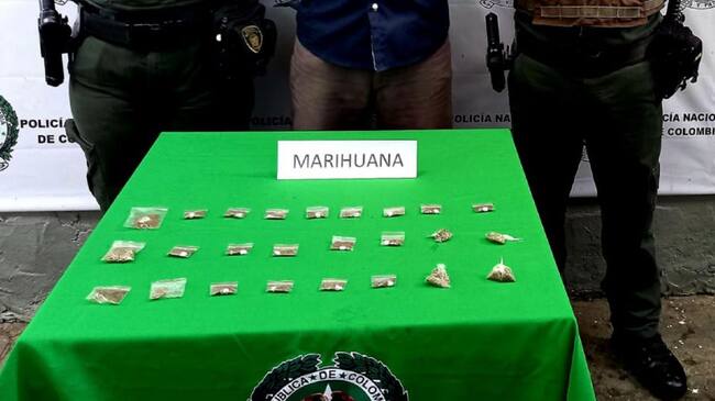 Según la Policía, estos presuntos jíbaros tenían en su poder algunas dosis de marihuana, cocaína y bazuco