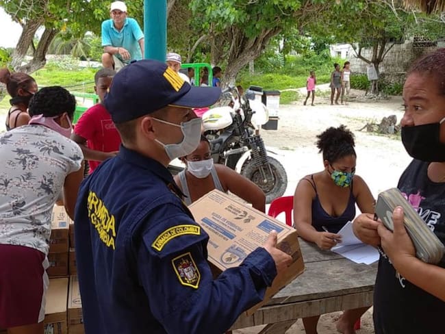 350 familias de zona insular de Cartagena recibieron ayudas humanitarias