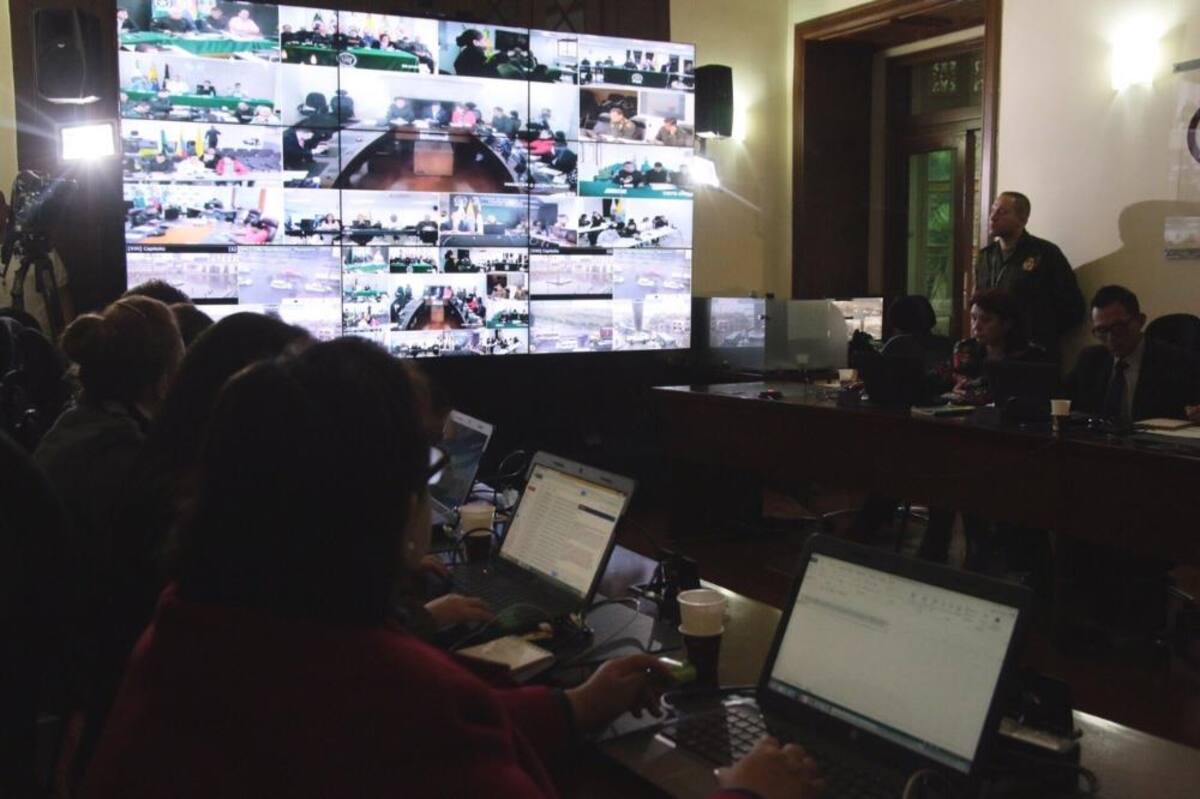 De acuerdo con el balance entregado por el ministro del Interior, Juan Fernando Cristo, y el comandante de la Policía de Tránsito, general Carlos Ramiro Mena, hasta el momento hay 49 capturados por lesiones personales, daño en bien ajeno y ataque a funcionario público.