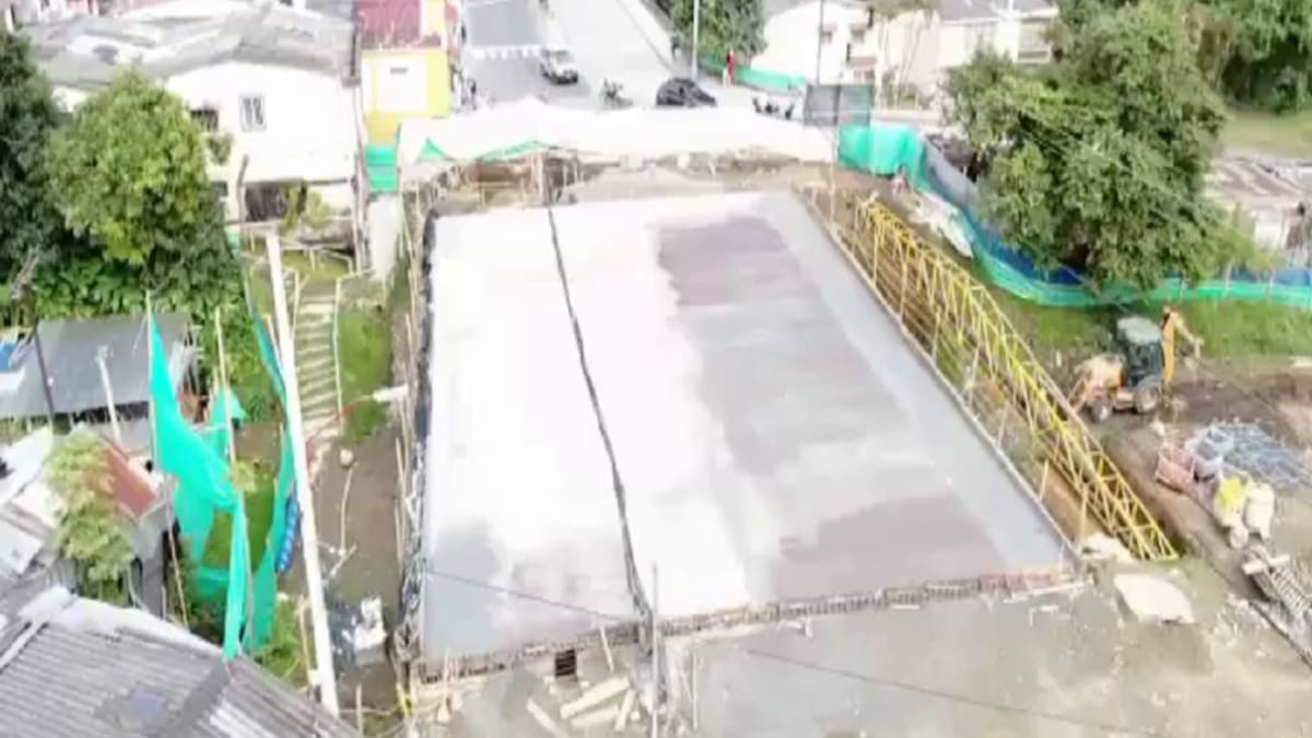 Informe obra del puente Los Quindos, Armenia