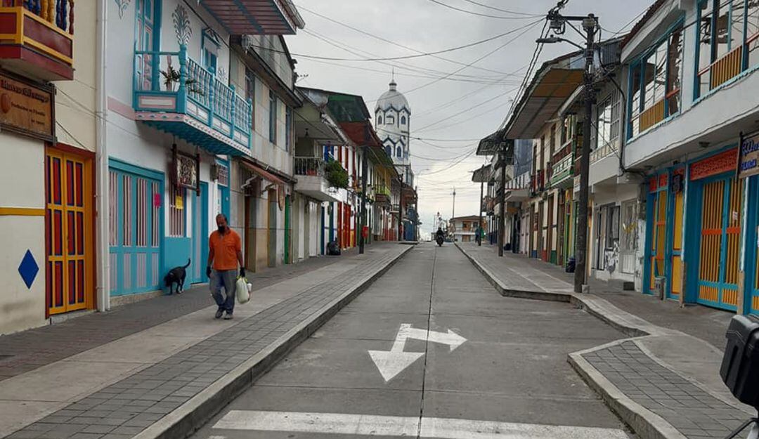 La Calle del tiempo detenido en Filandia, Quindío en tiempos de aislamiento obligatorio