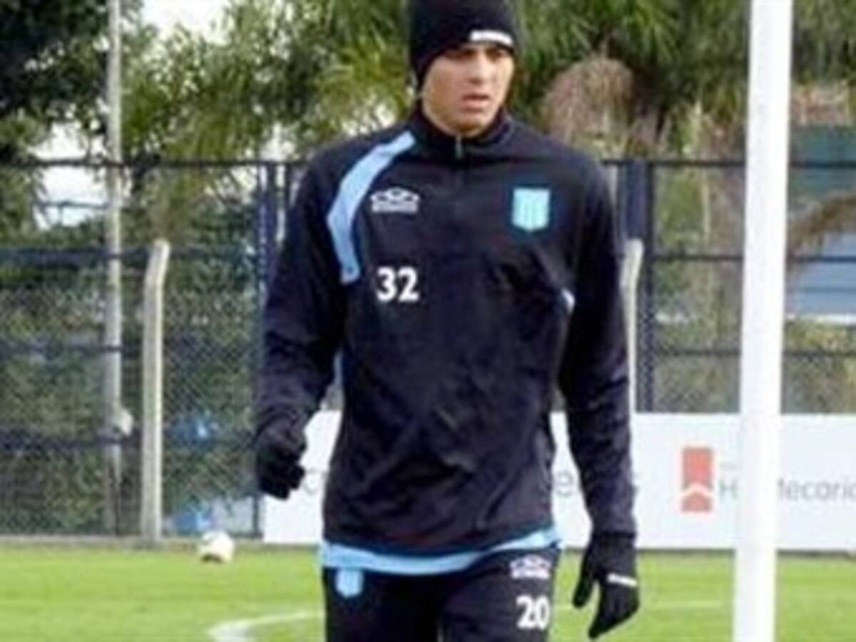 Racing espera que Giovanni Moreno sea habilitado por la AFA y pueda jugar ante Boca