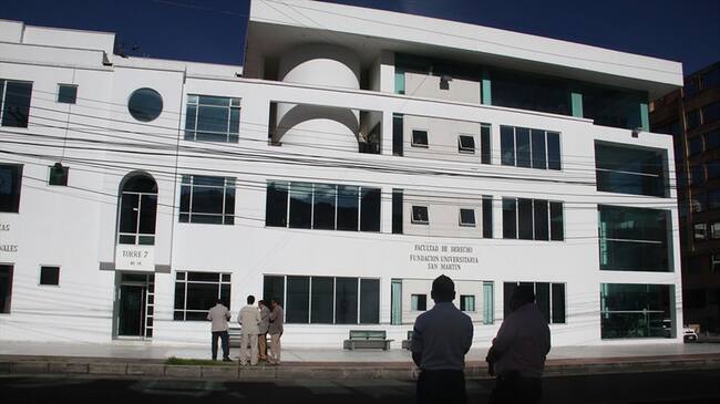 Universidad San Martín. Foto: "Perro a Cuadros"Ana Patricia Torres Espinosa