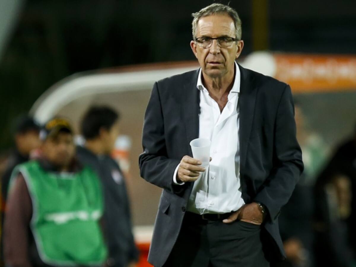 Santa Fe ya se encuentra en Montevideo para enfrentar a Nacional