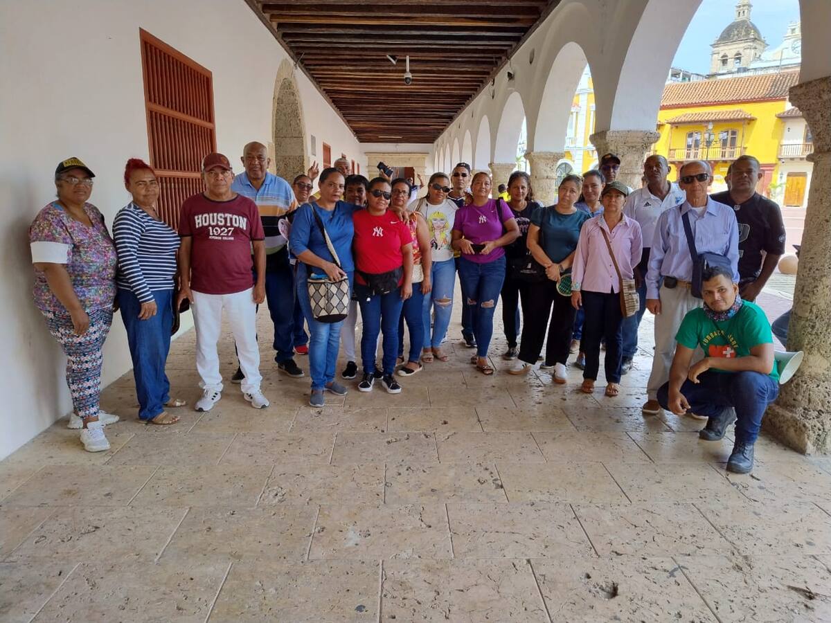 Extrabajadores reclaman indemnizaciones a concesión vial: piden apoyo a Dumek