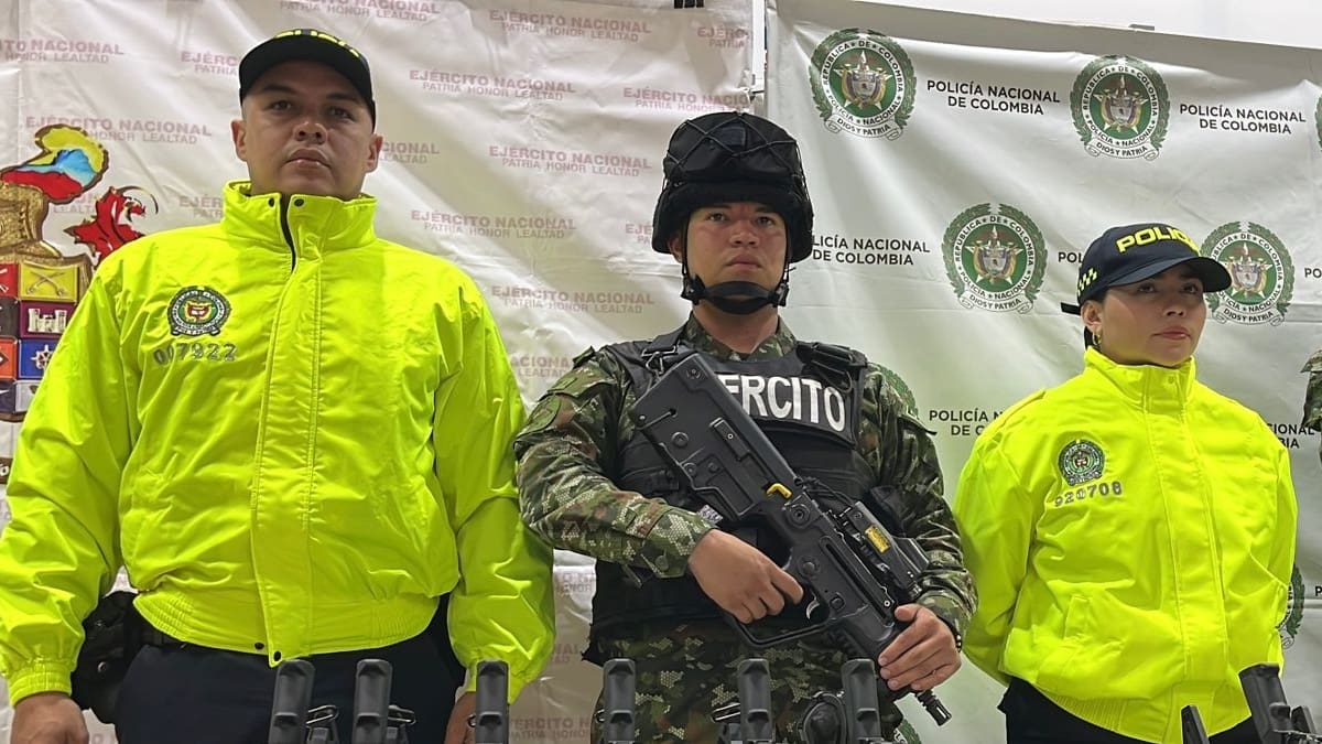 Le incautaron diez fusiles de alto impacto terrorista a alias ‘Chiquito Malo’