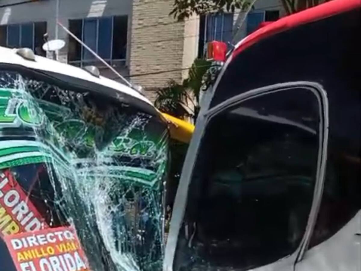 Choque entre dos buses en Floridablanca dejó varios heridos