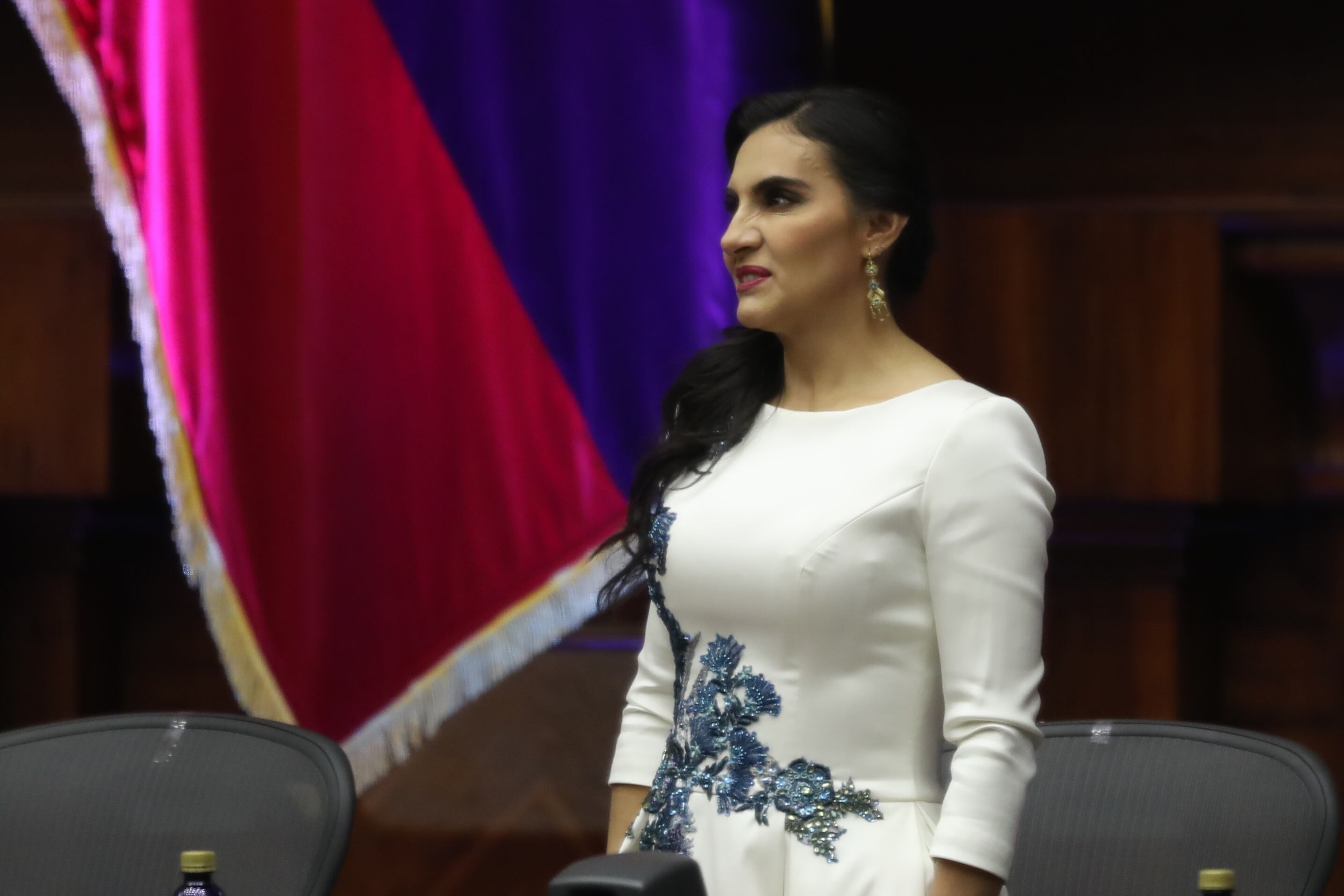 AME9097.QUITO (ECUADOR), 23/11/2023.- La vicepresidenta de Ecuador, Verónica Abab, participa en la ceremonia de investidura del presidente Daniel Noboa hoy, en la sede de la Asamblea Nacional, en Quito (Ecuador). EFE/ José Jácome